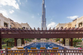 Maison Privee - Opulent Apt Beside Dubai Mall w Burj Khalifa Views